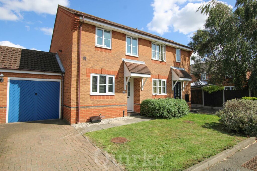 Wraysbury Drive, Laindon, Basildon