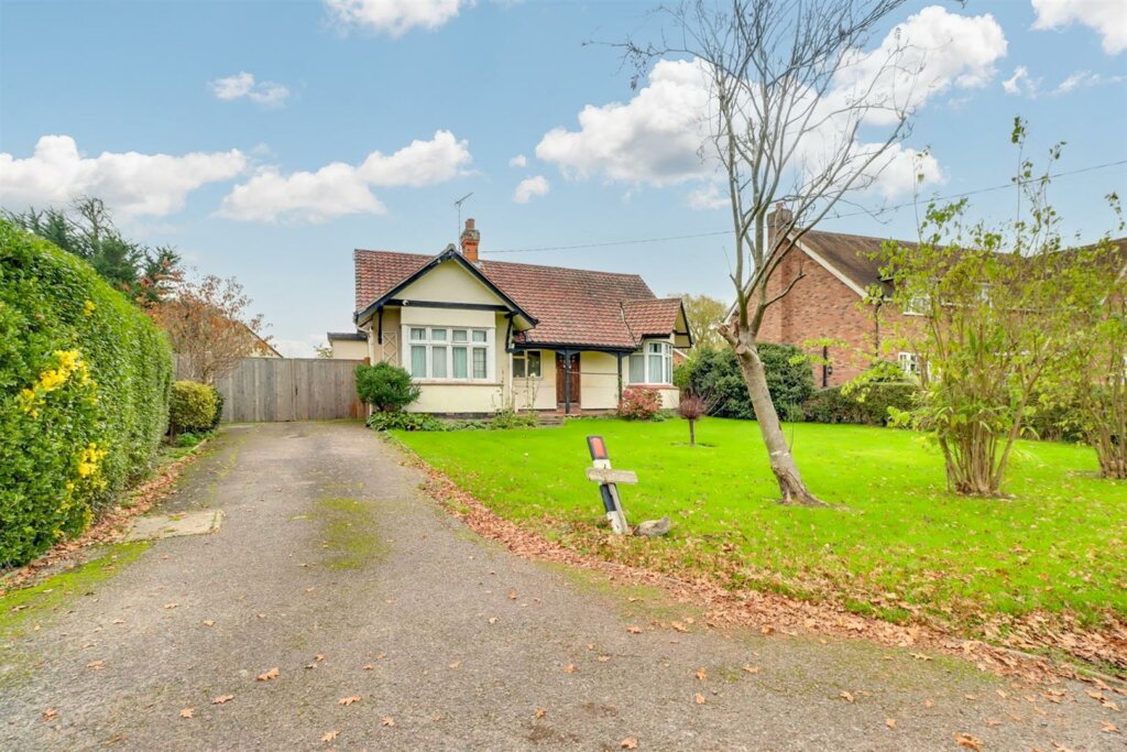 Orchard Avenue, Ramsden Bellhouse