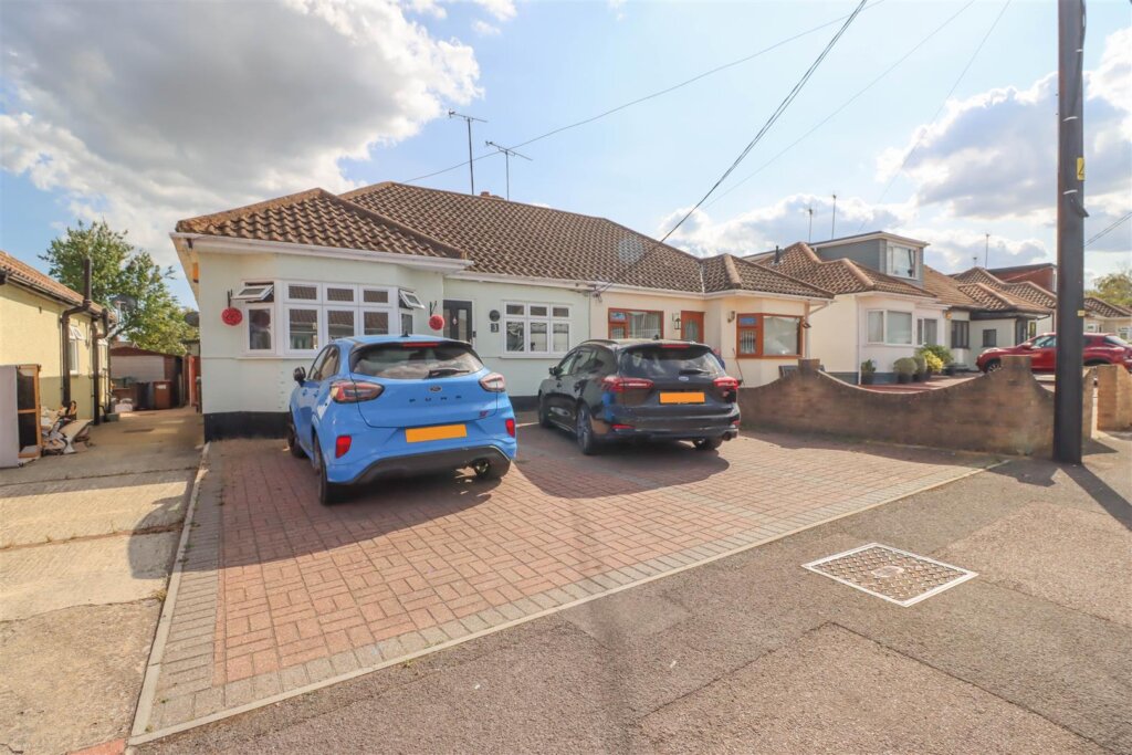 Carruthers Close, Wickford