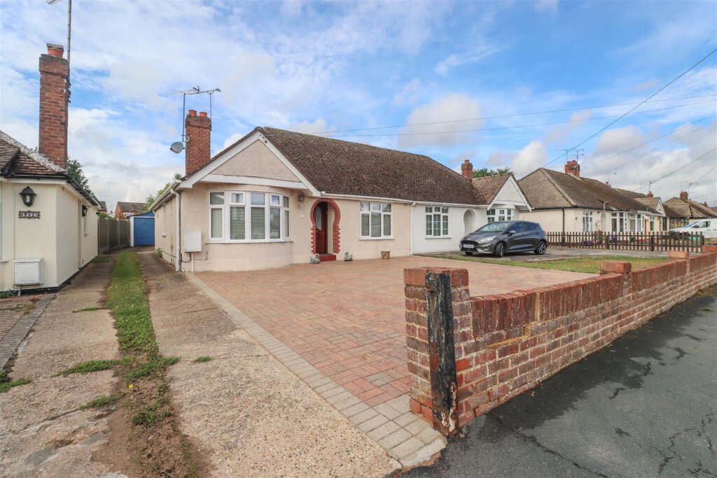 Deirdre Avenue, Wickford