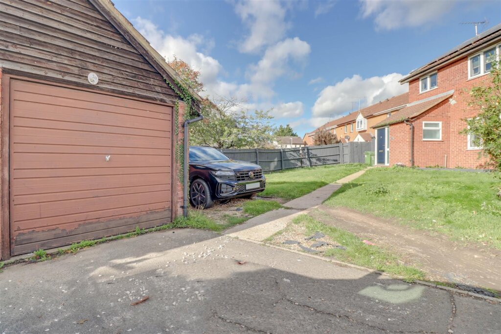 Bannister Green, Wickford.