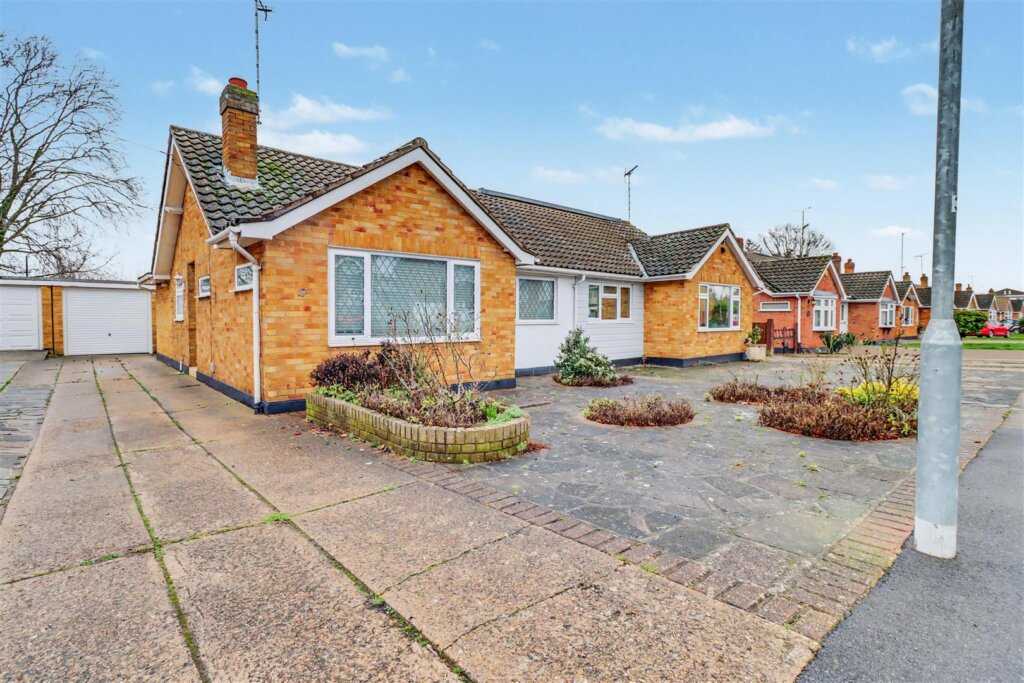 Whist Avenue, Wickford