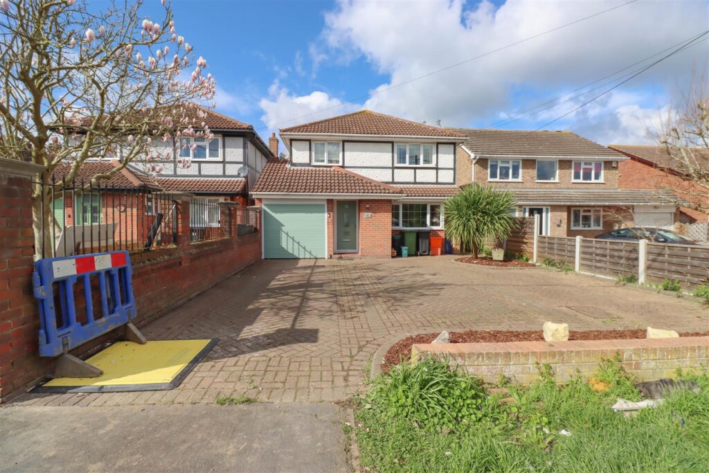 Hill Avenue, Wickford