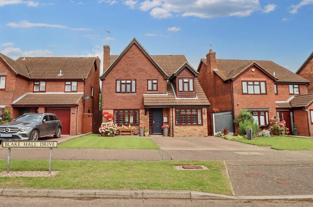Blake Hall Drive, Wickford