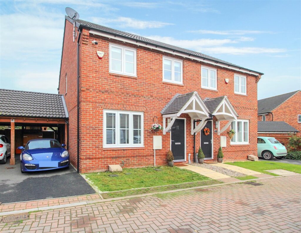 Maple Lane, Wickford