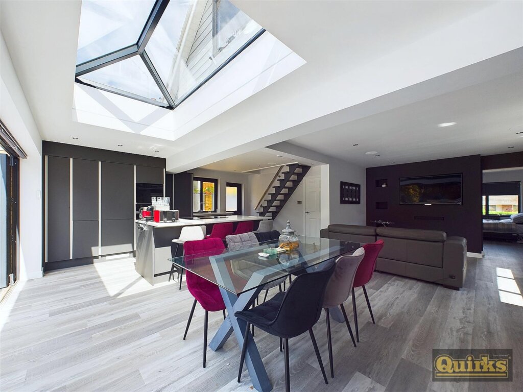 Waverley Crescent, Wickford
