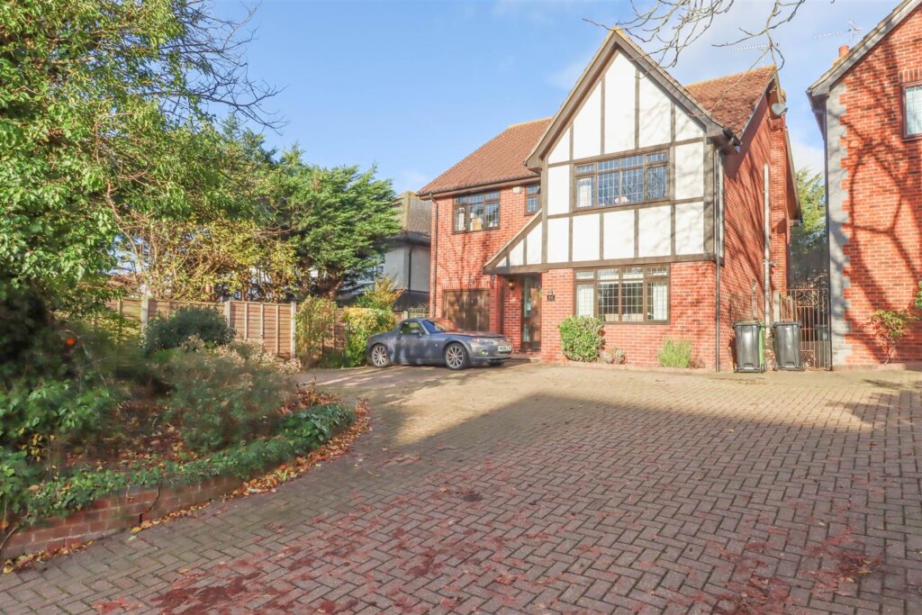 Southend Road, Wickford