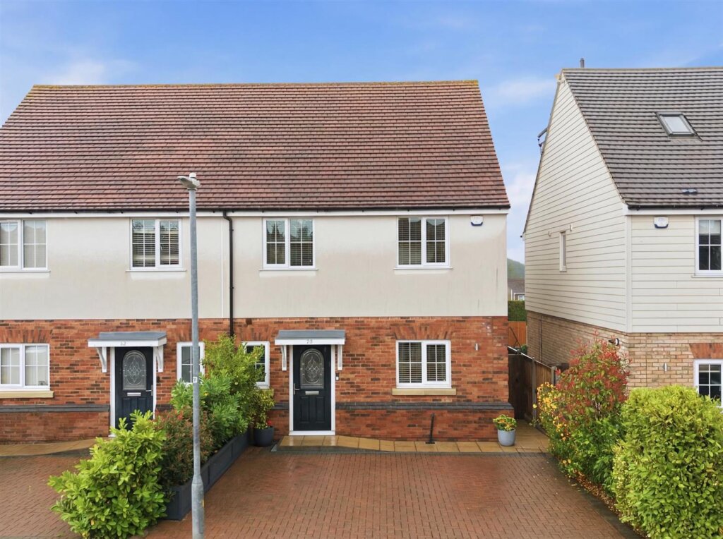 Patricia Gardens, Billericay