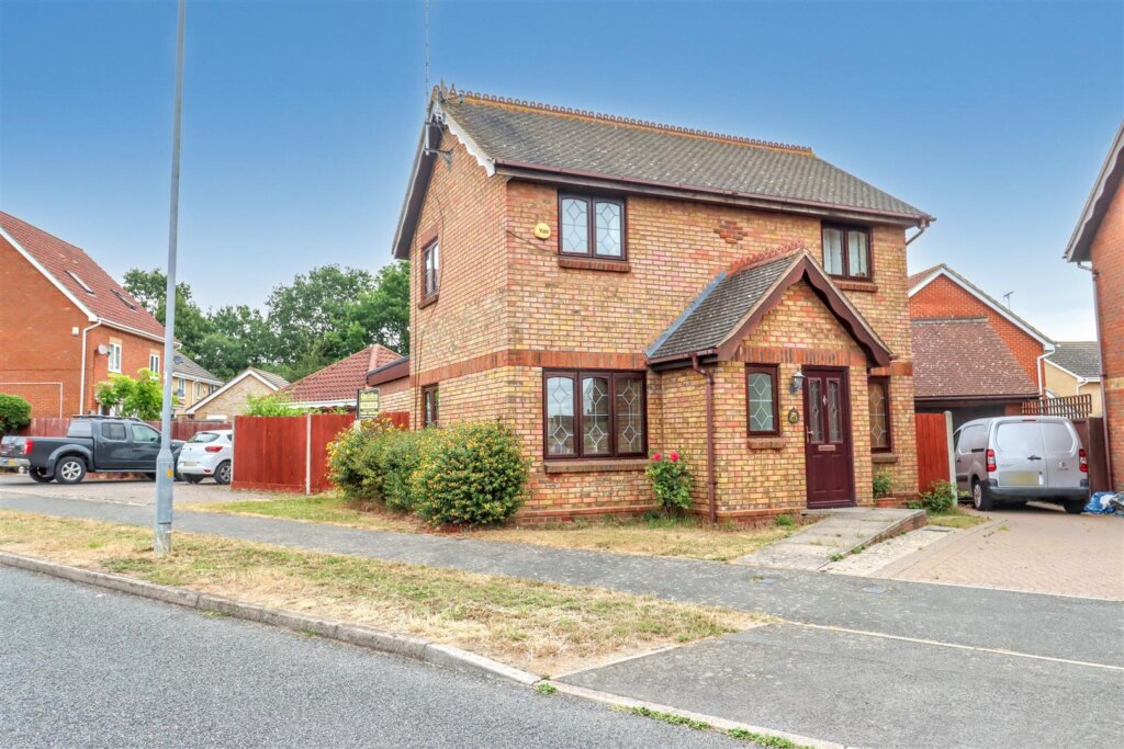 Mersea Crescent, Wickford