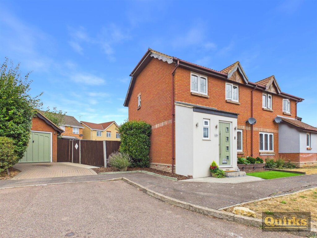 Ramsey Chase, Wickford