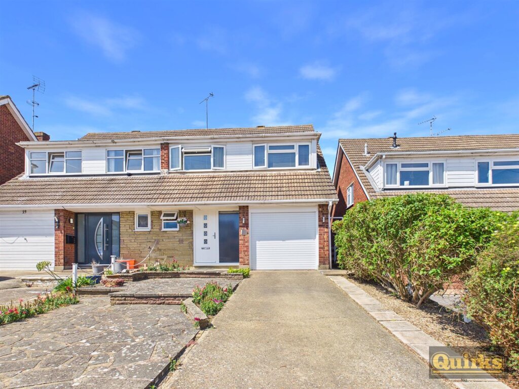 Highcliffe Close, Wickford